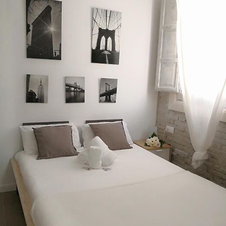 Suites By Eric Olsan Valencia Bagian luar foto