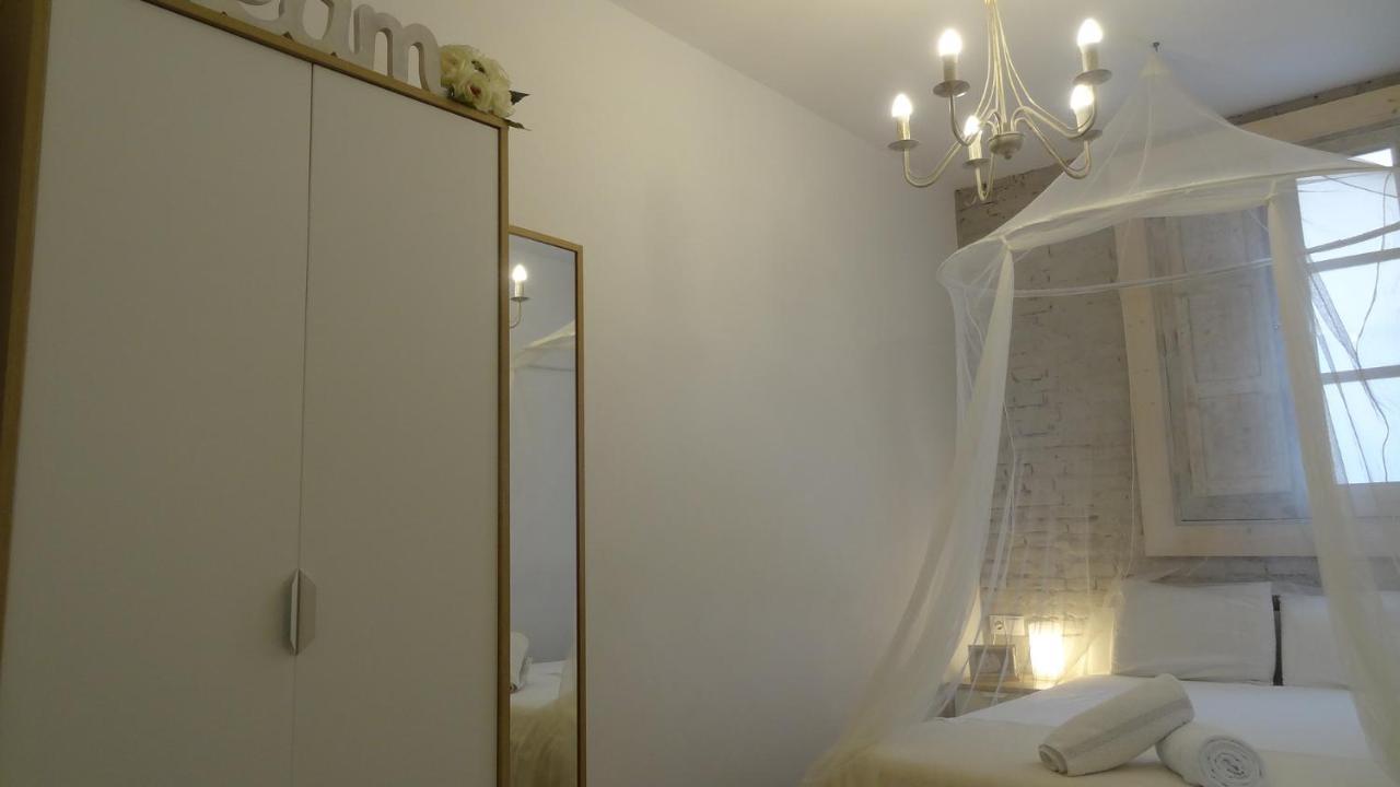 Suites By Eric Olsan Valencia Bagian luar foto