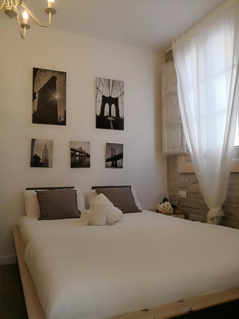 Suites By Eric Olsan Valencia Bagian luar foto